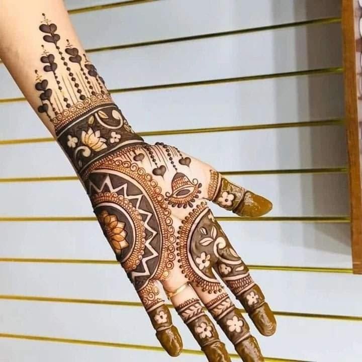 Portrait Mehndi Artist Delhi NCR