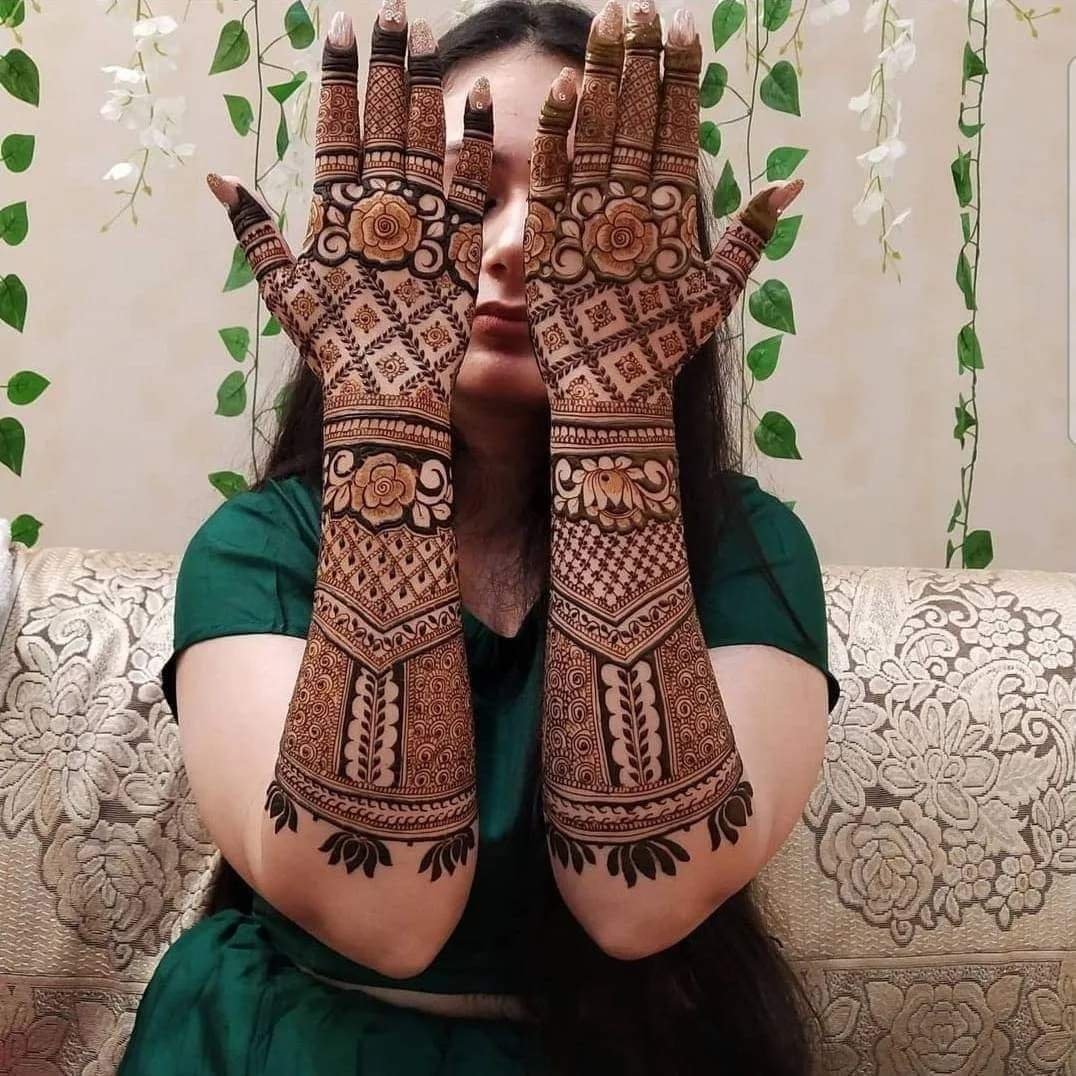 Portrait & Customised Mehndi Artist in Bangalore